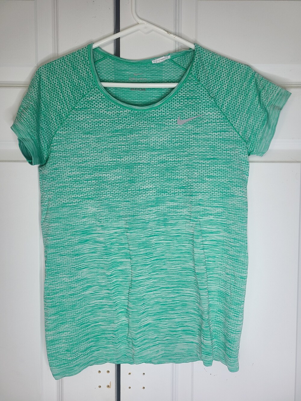 Nike Dri-FIT Running Reflective Short Sleeve T Teal/Green Athletic  - Size M